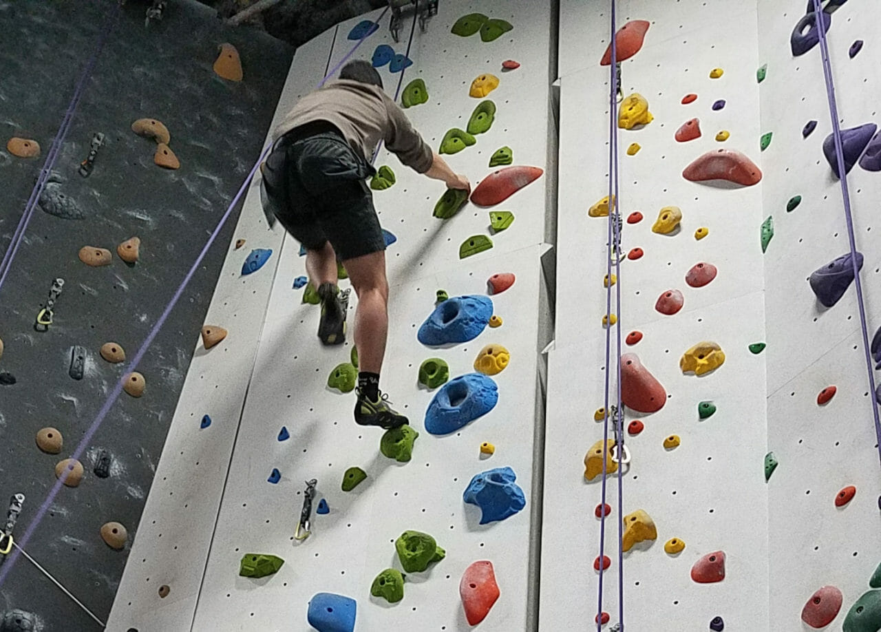 Treating Tendonitis for Rock Climber